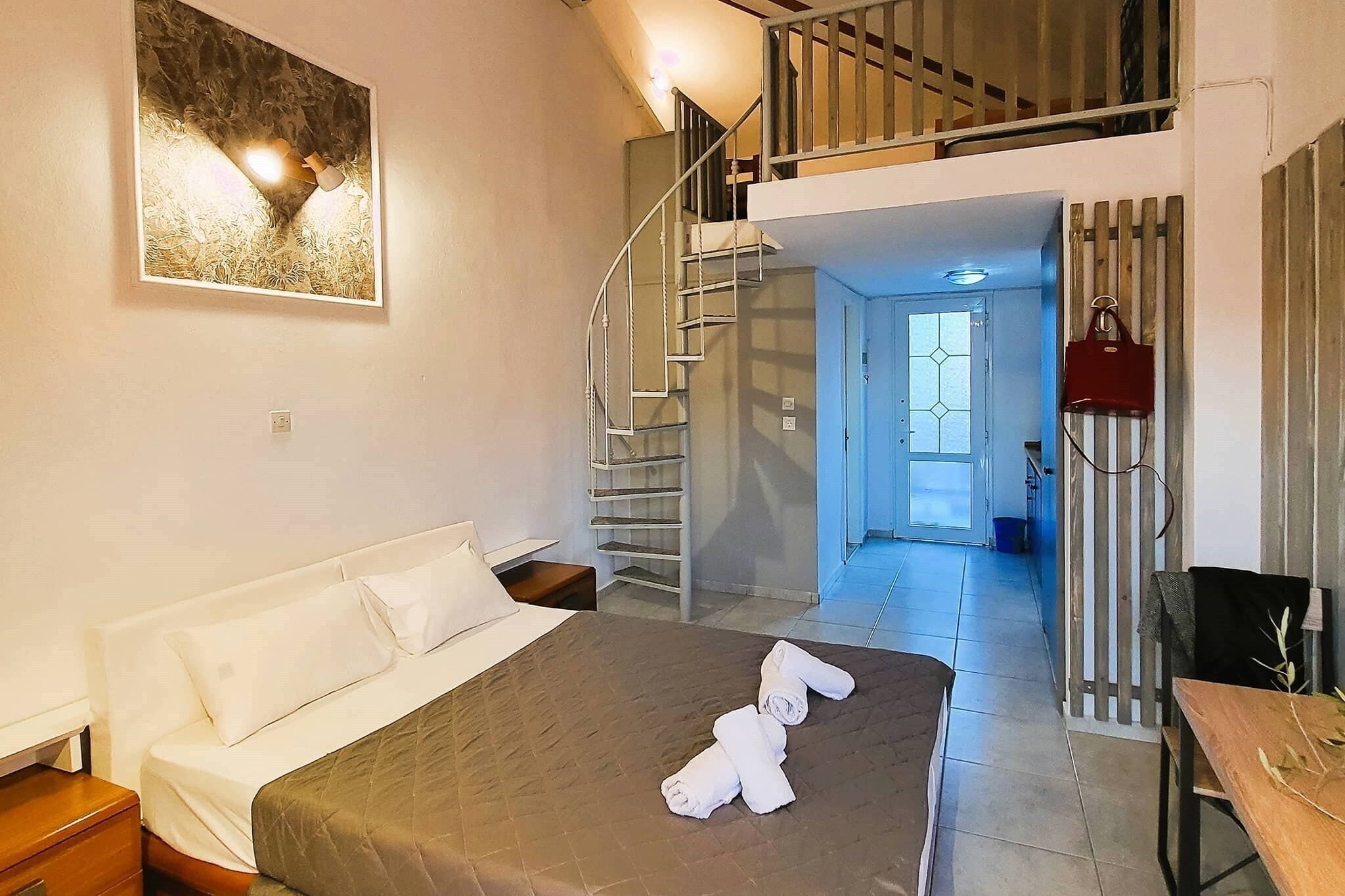 Фото Greek Pride San Giorgio Apartments 2*