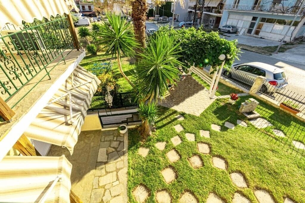 Панорама Skioni Studio 3*