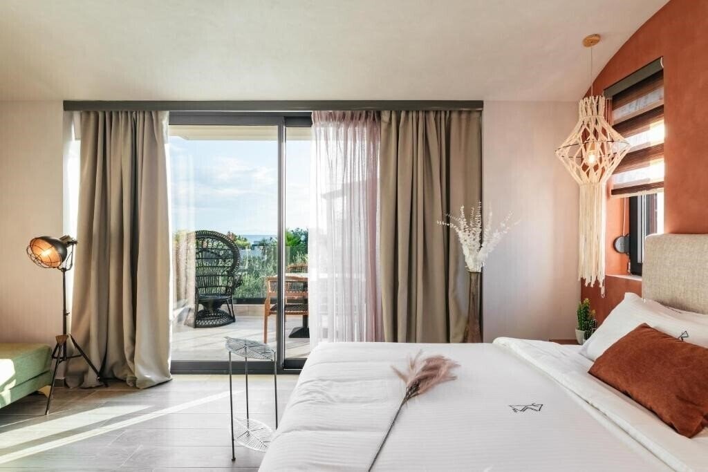 Апартаменты Cocooning Suites By Blue Carpet 5*