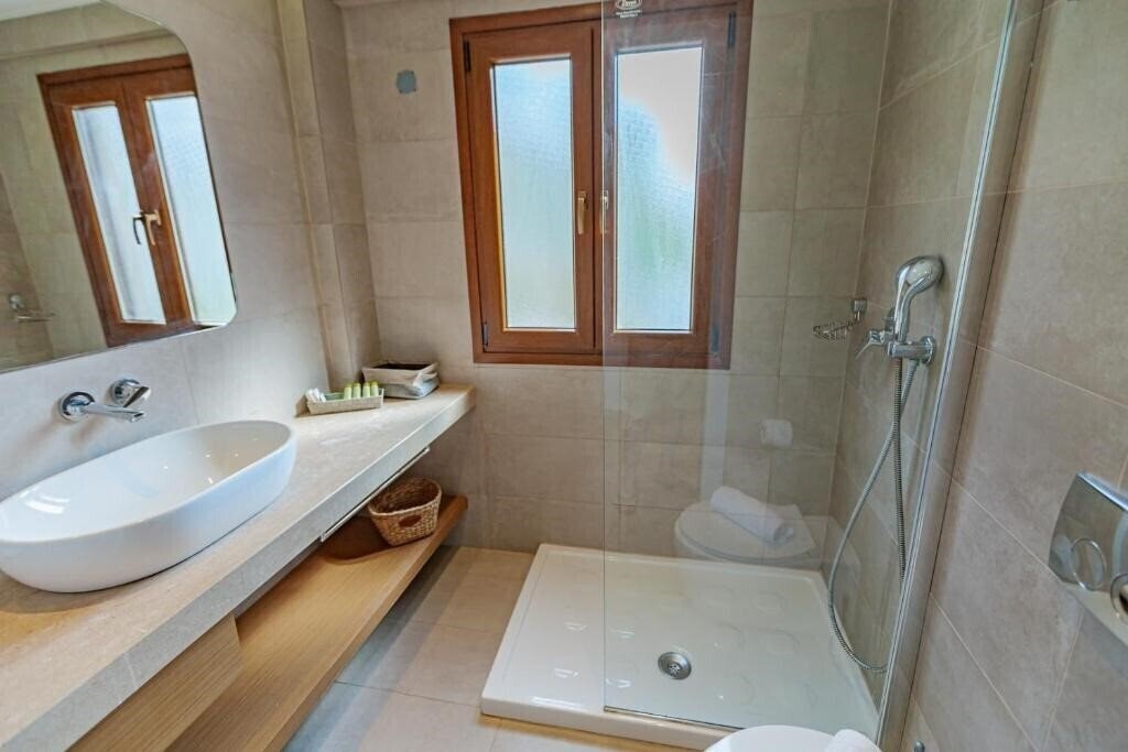 Вид Elani Bay Resort Hotel 4*