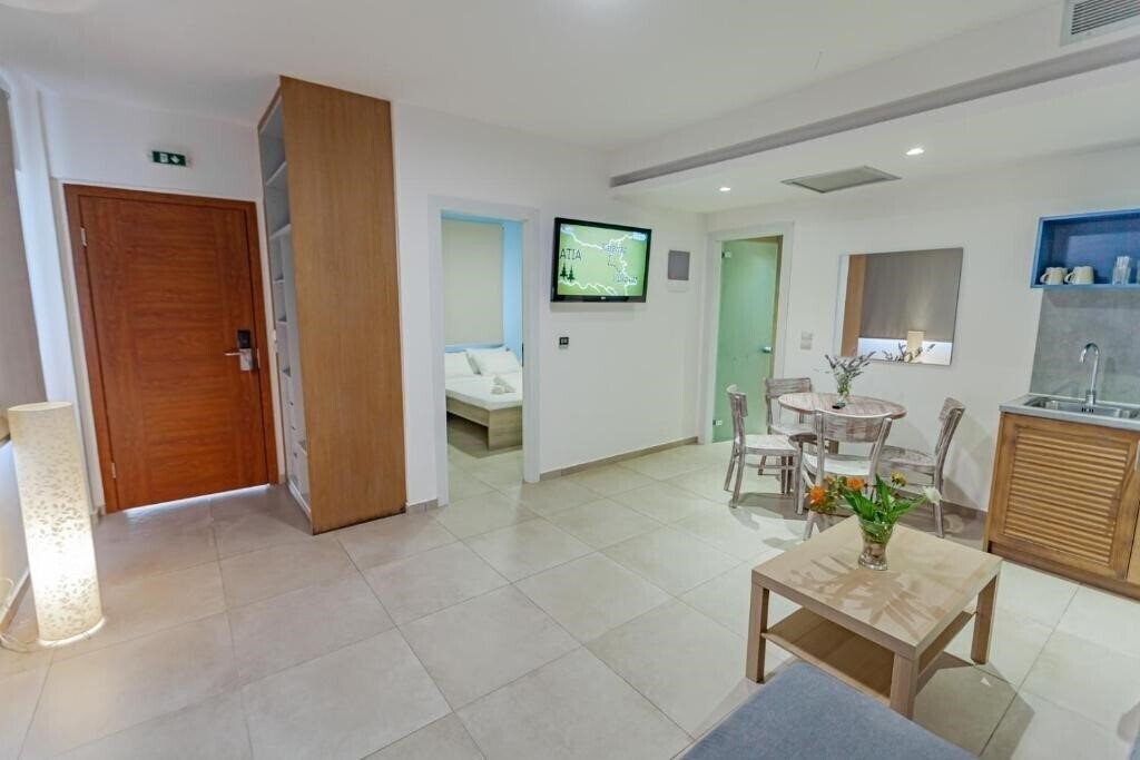 Апартаменти Elani Bay Resort Hotel 4*