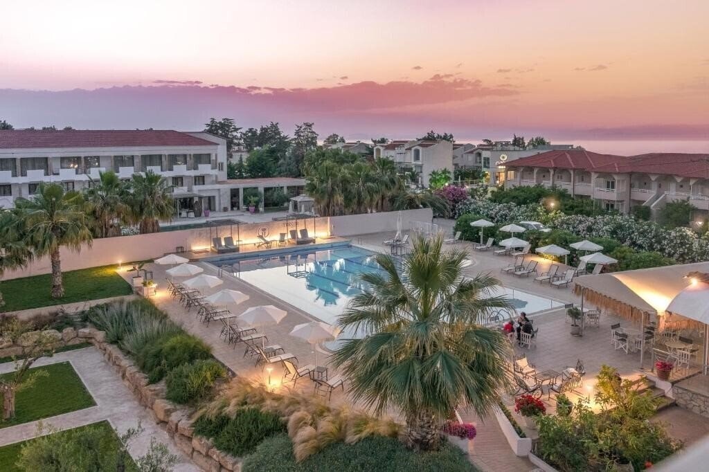 Территория Tresor Sousouras (ex. Hanioti Palace) 4*