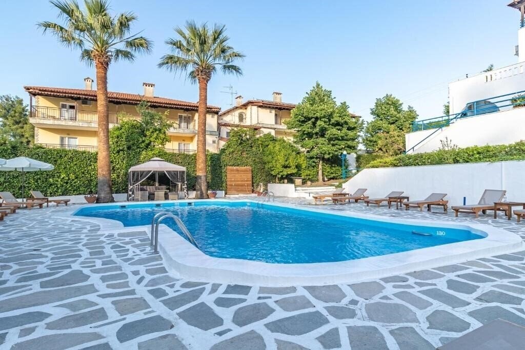 Панорама Theo Bungalows 3*