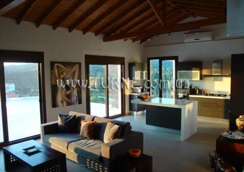 Вид Amaryllis Villa Possidi 3*