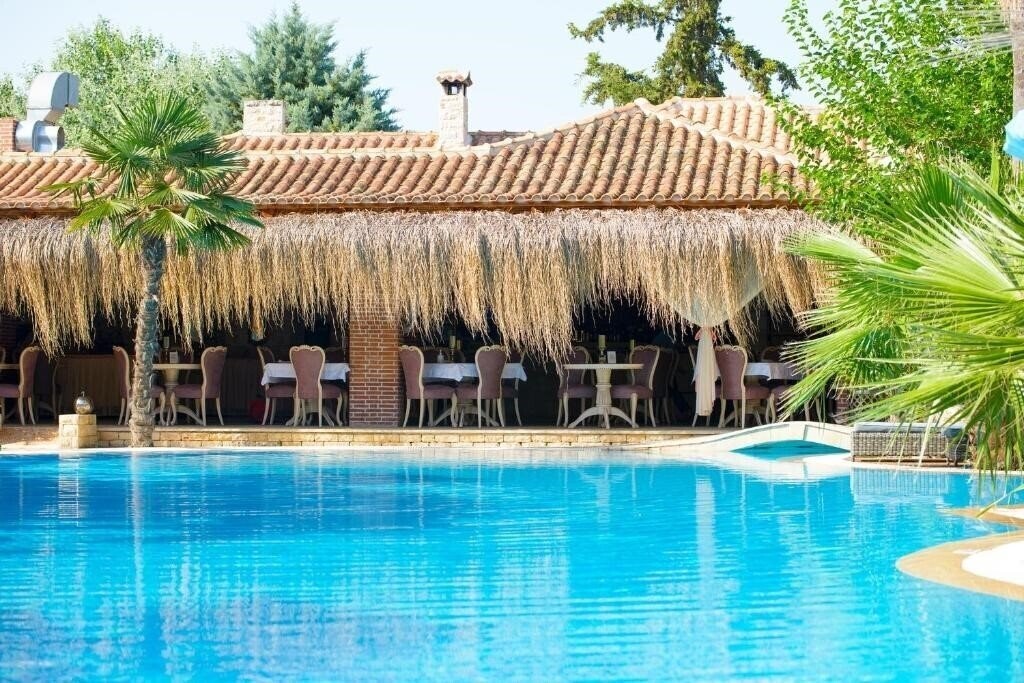 Територія Achtis 4*