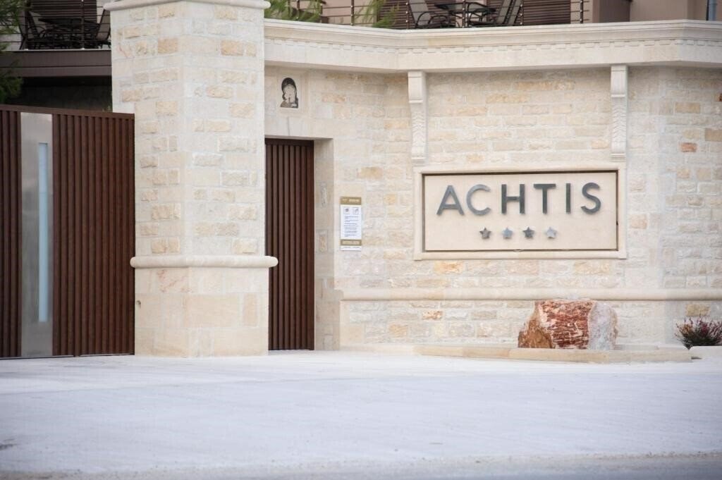 Апартаменти Achtis 4*