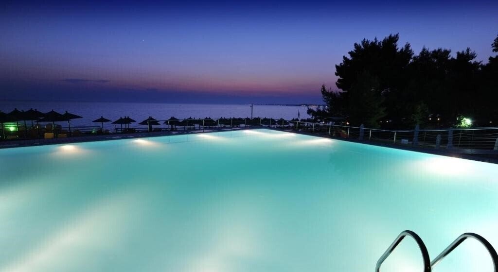 Фотография Istion Club & SPA 5*
