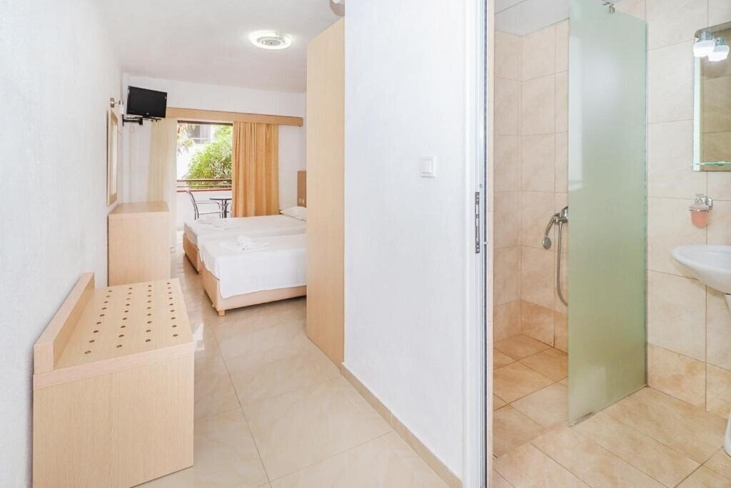Картинка Hanioti Grand Victoria Hotel 3*