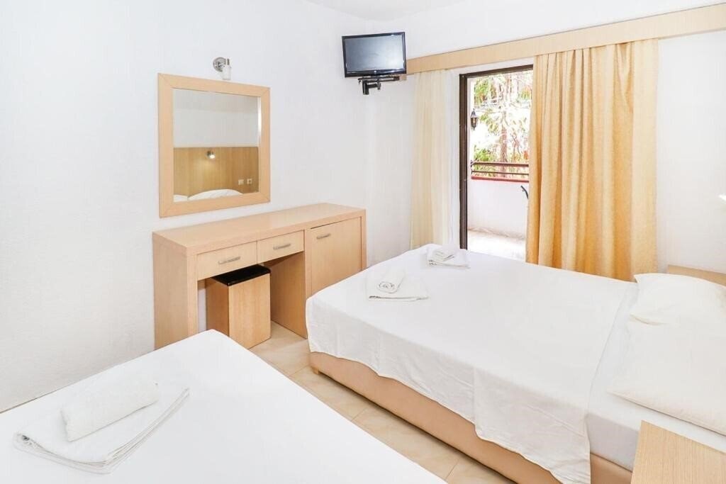 Территория Hanioti Grand Victoria Hotel 3*