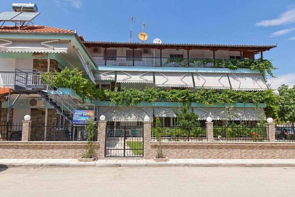 Картинка Artemis Apartments апартаменты