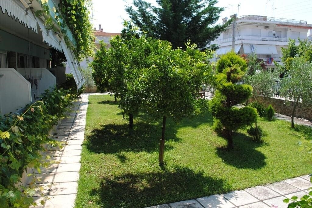 Вид Artemis Apartments апартаменты