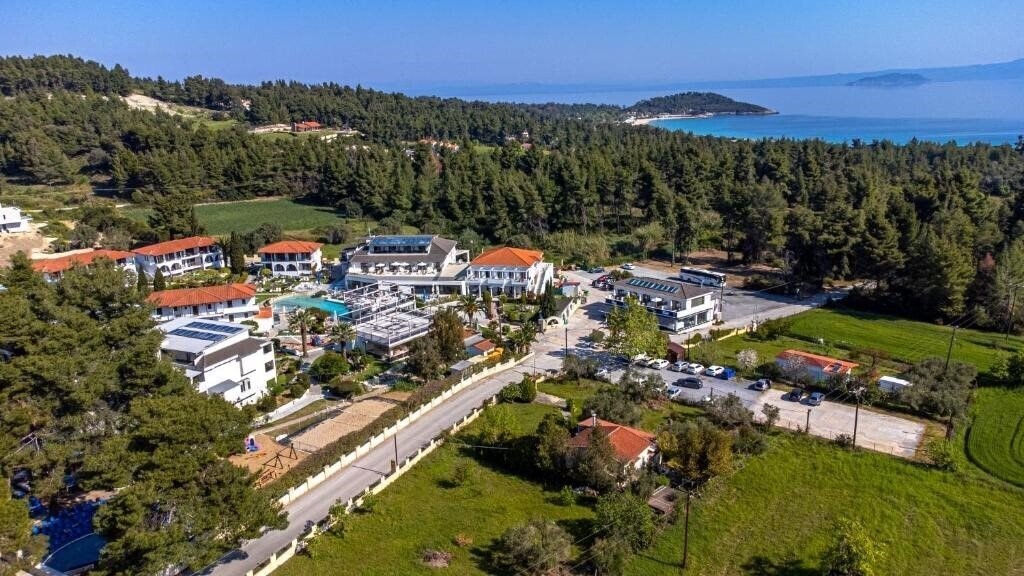 Апартаменты Chrousso Village Hotel 4*