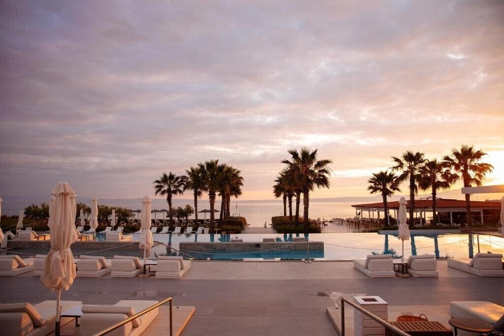 Фото Grecotel Pella Beach 4*