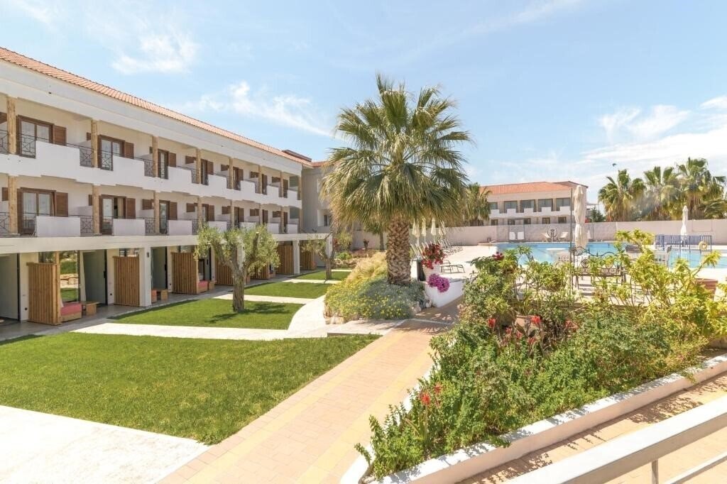 Фото Tresor Sousouras 4*