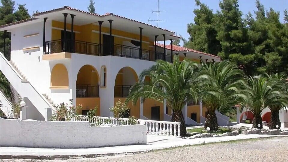 Готель Kassandra Bay Village 3*