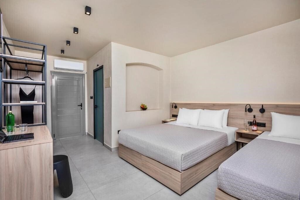 Территория Arya Hotel 3*