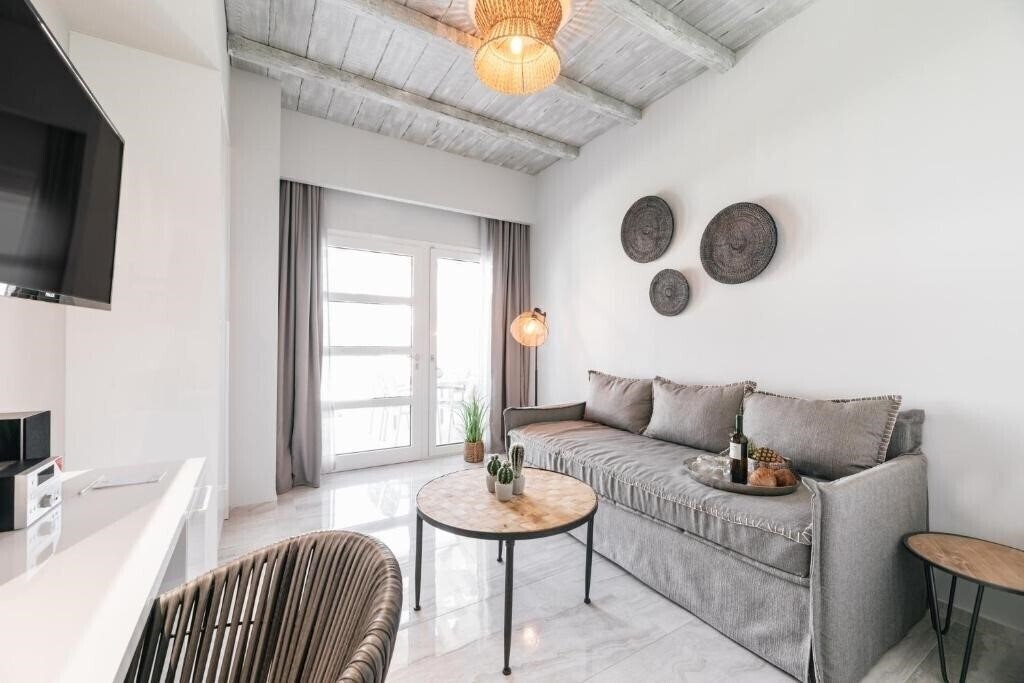 Панорама Minthi Boutique Apartments 4*