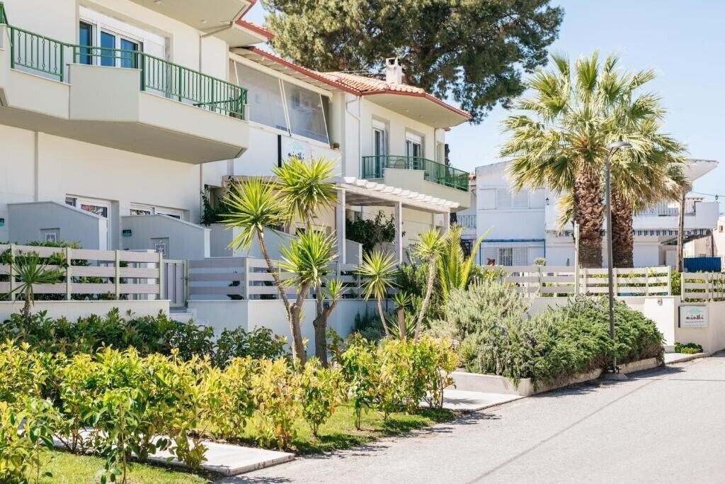 Фотографія Minthi Boutique Apartments 4*