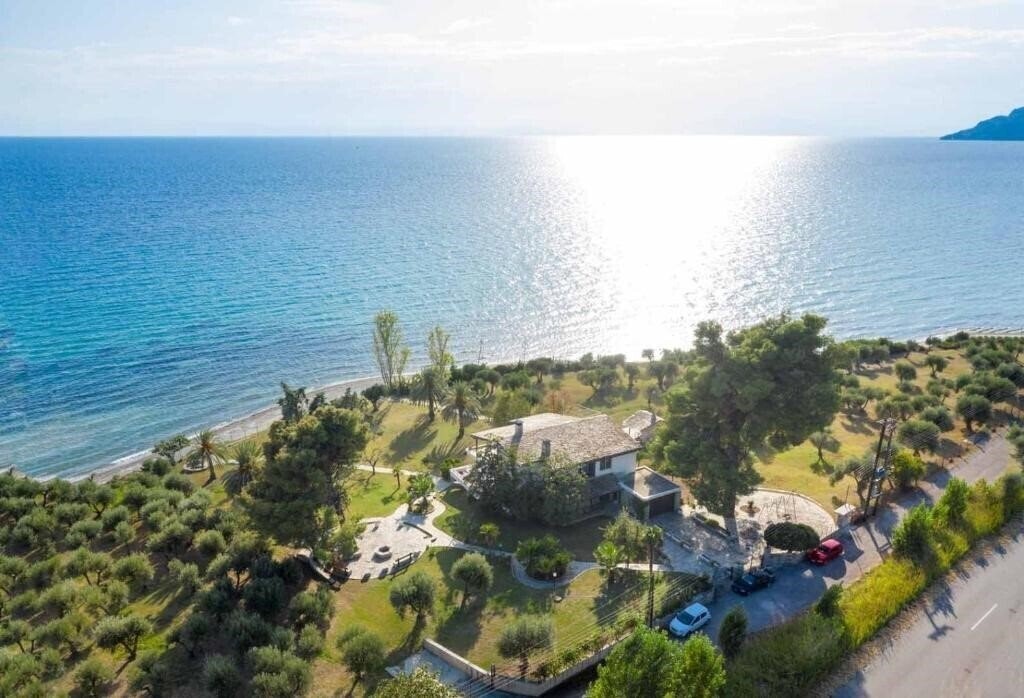 Отель Malt Beachfront Villa 4*