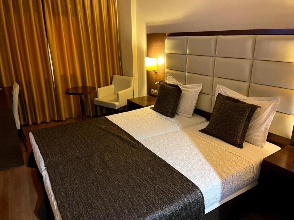 Панорама Europa Hotel 4*