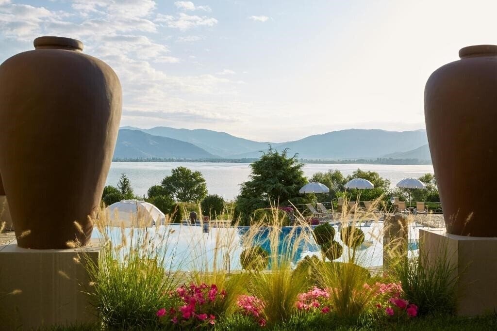 Панорама Limneon Resort & SPA 4*