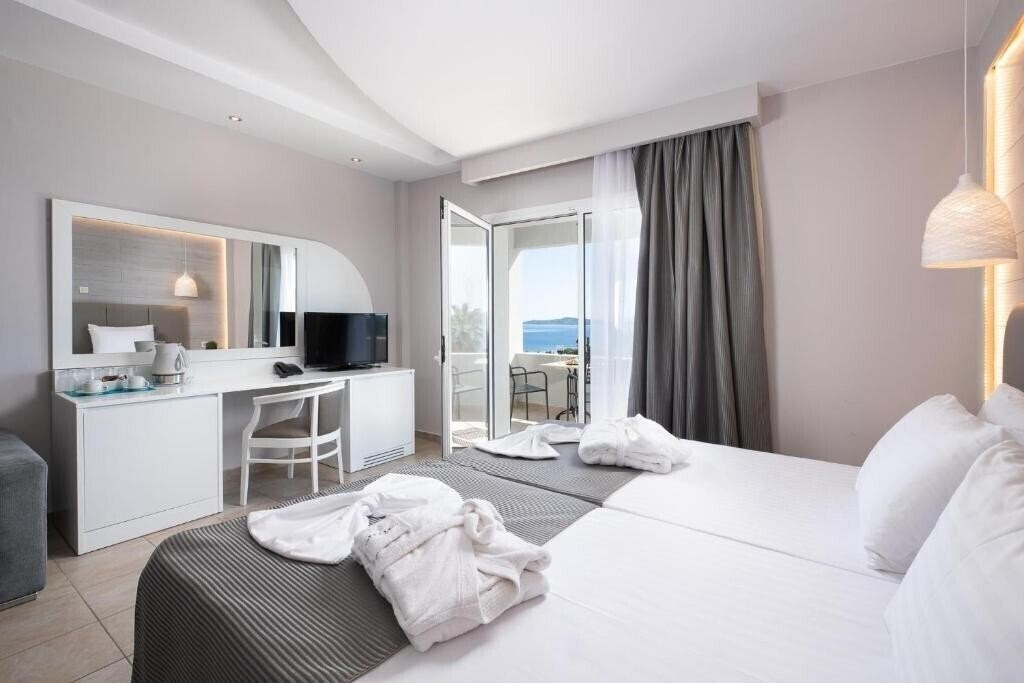 Изображение Alexandros Palace 5*