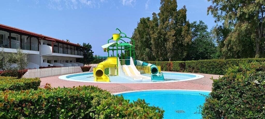Территория Alexandros Palace 5*