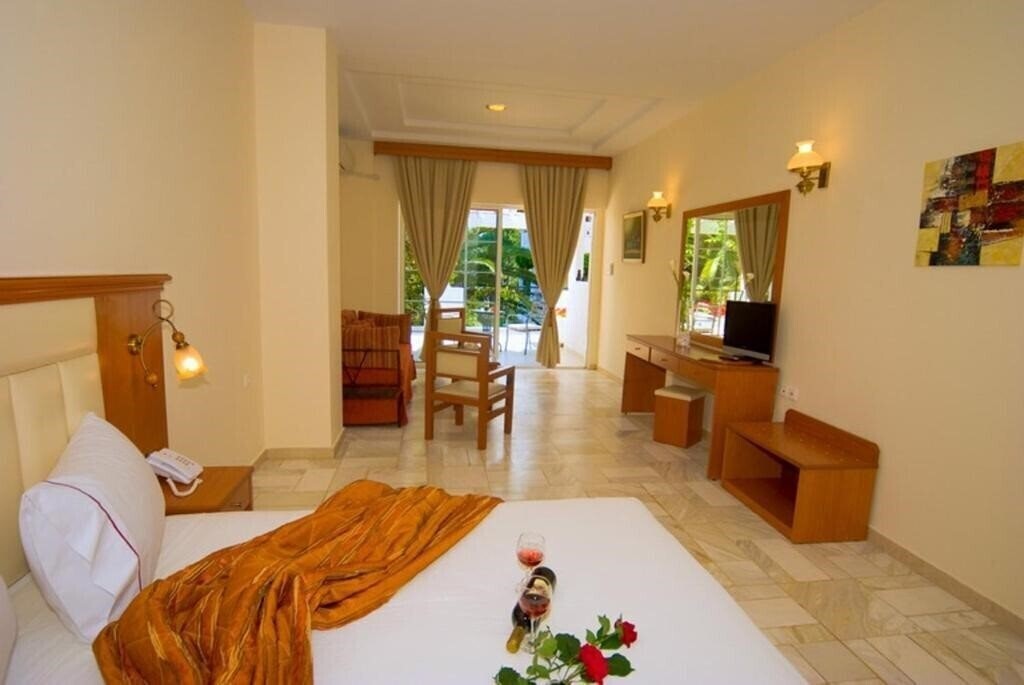 Фотография Porfi Beach 3*