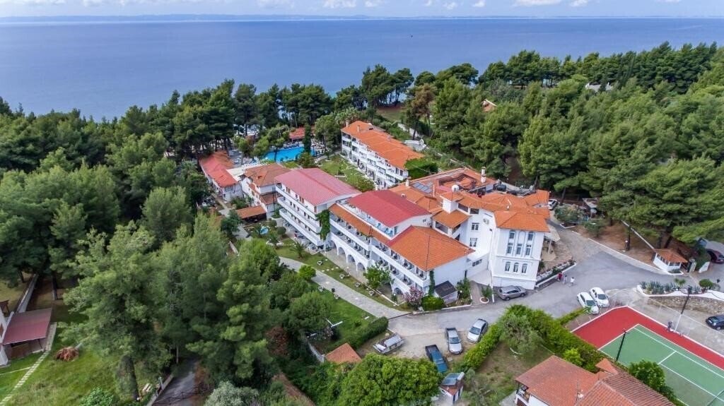Территория Porfi Beach 3*