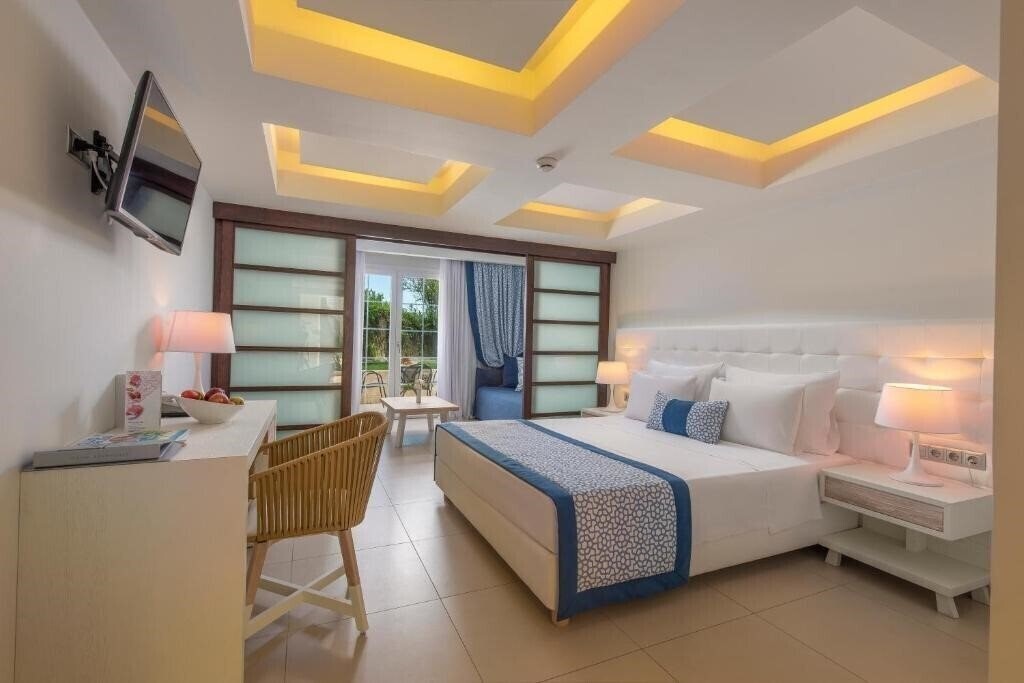 Фото Elinotel Apolamare 5*