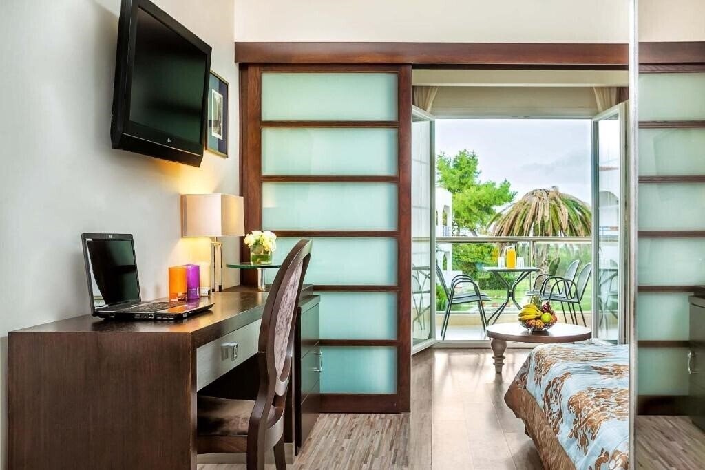 Фотография Elinotel Apolamare 5*