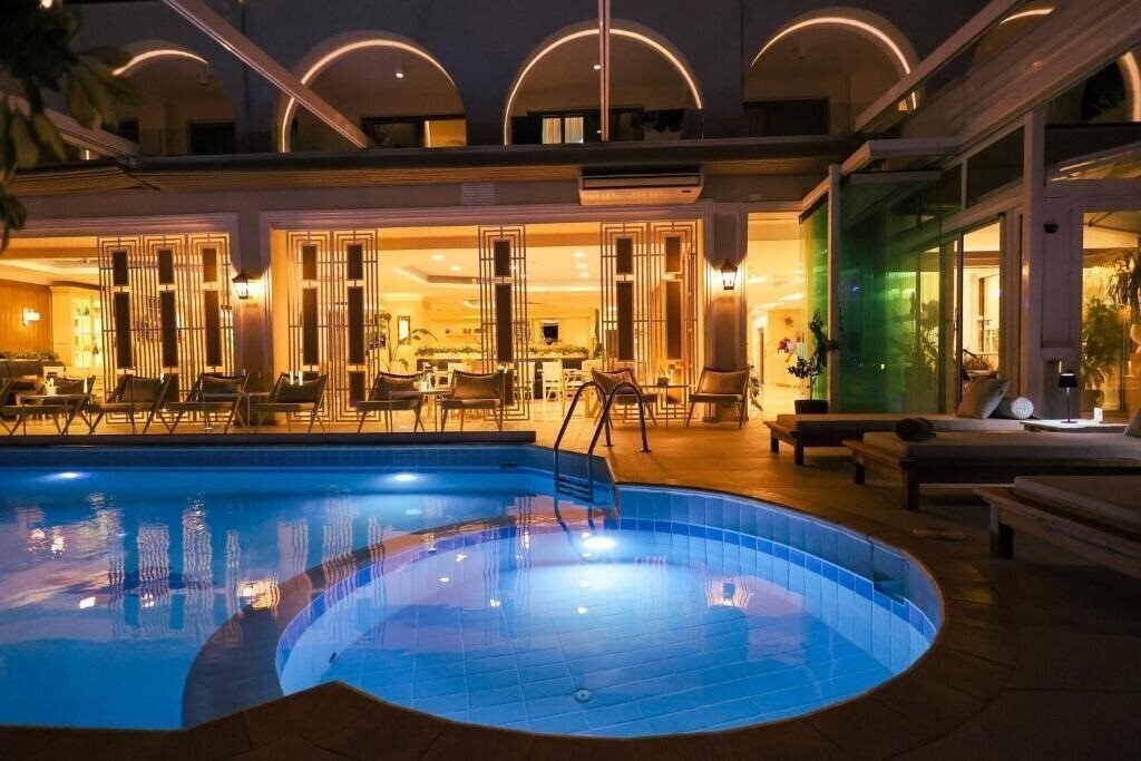 Фото Secret Paradise Hotel & SPA 4*