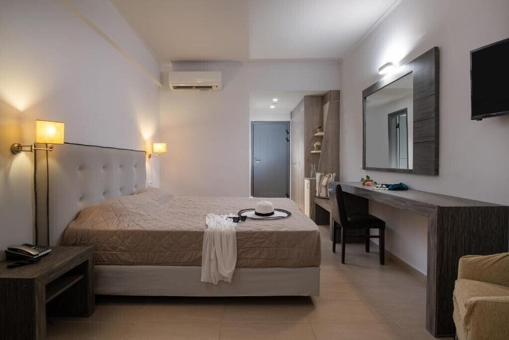 Апартаменты Lagomandra Hotel & SPA 4*