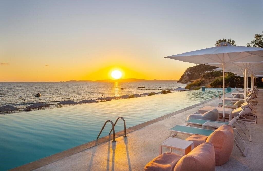 Готель Mount Athos Resort 5*