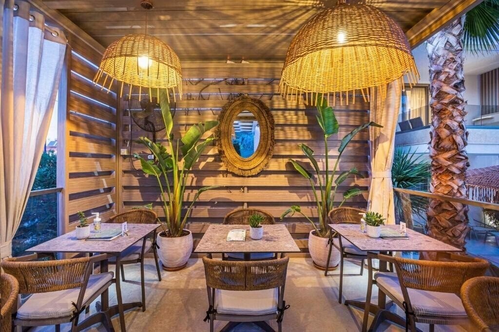 Фотография Pefki Deluxe Residences Apart Deluxe 4*