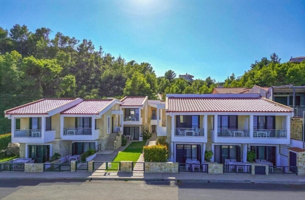 Фотографія Elpiniki Luxury Apartments 3*