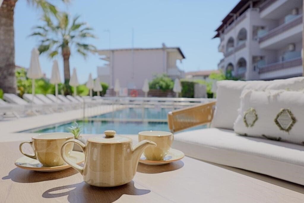 Фотография Tropical Hotel Hanioti 4*