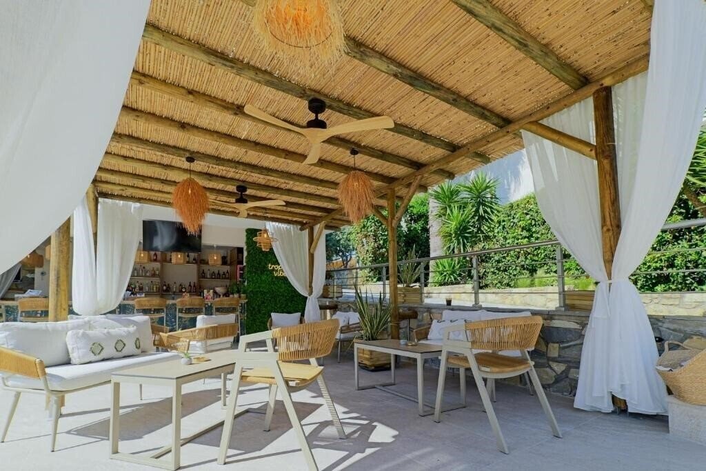 Картинка Tropical Hotel Hanioti 4*