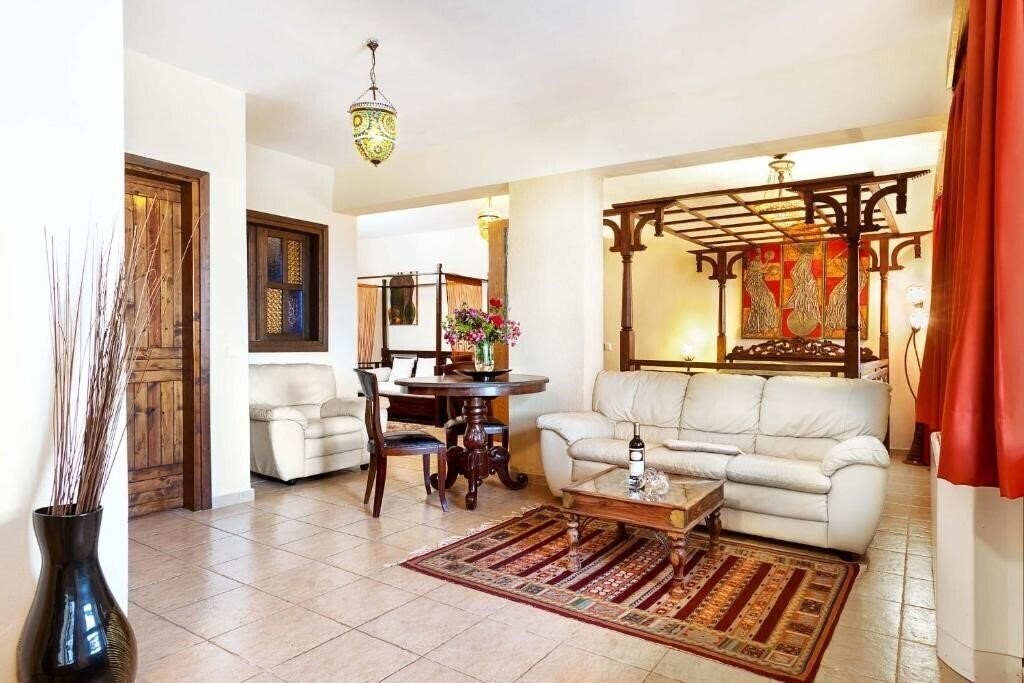 Изображение Akritas Ef Zin Villas & Suites 3*