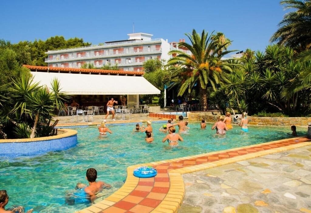 Панорама Mendi Hotel 4*