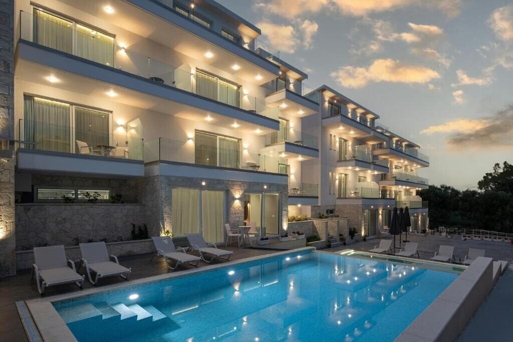 Апартаменты Hanioti Central 4*