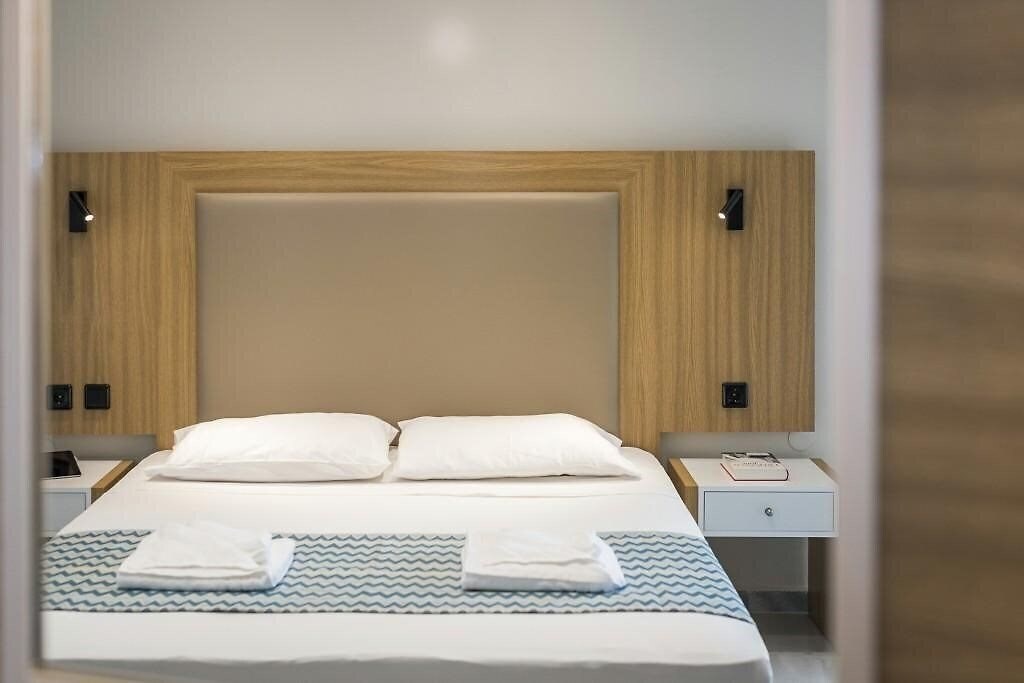 Панорама Fereniki Beach Resort & SPA 3*