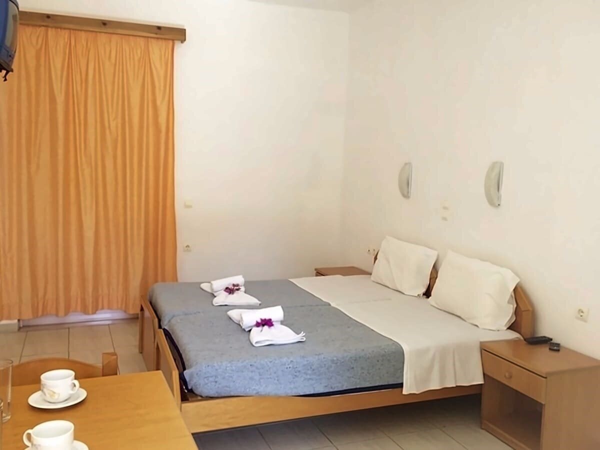 Территория Alexandros Apartments 3*