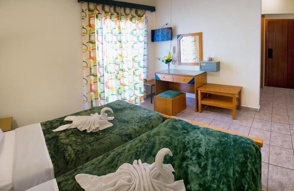 Вид Nicolas Hotel 1*