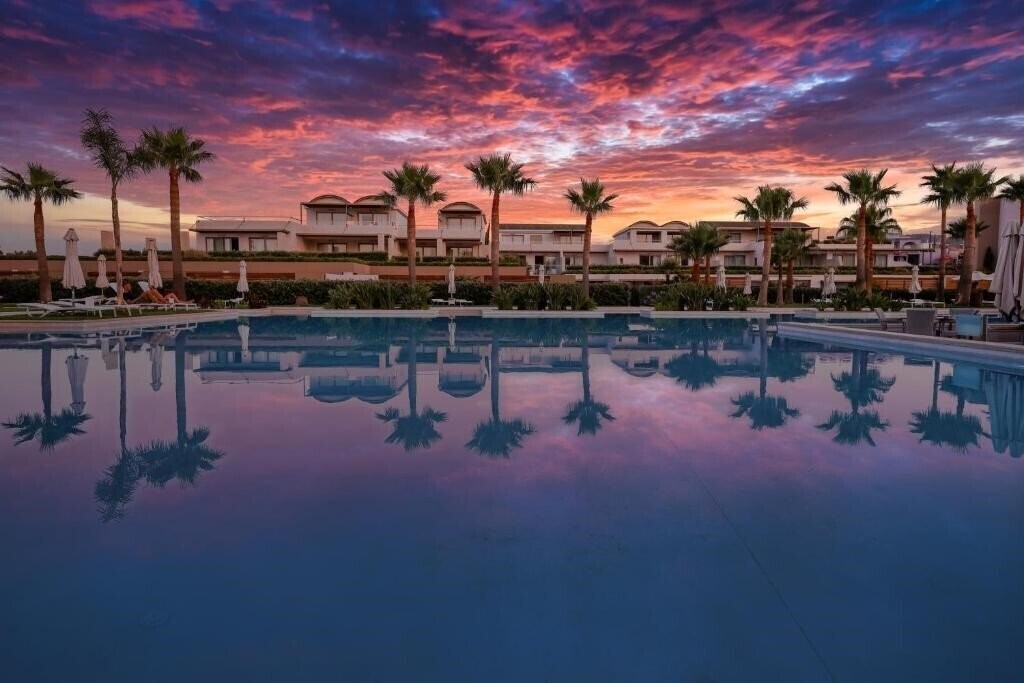 Апартаменты Avra Imperial Hotel 5*