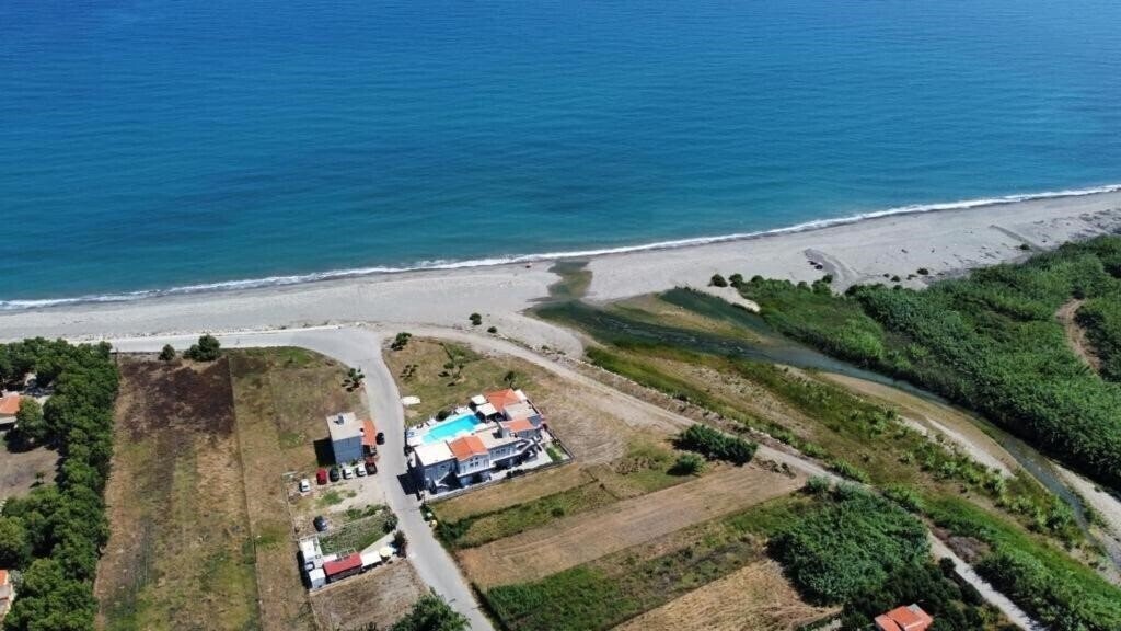 Территория Haridimos Apartments 3*