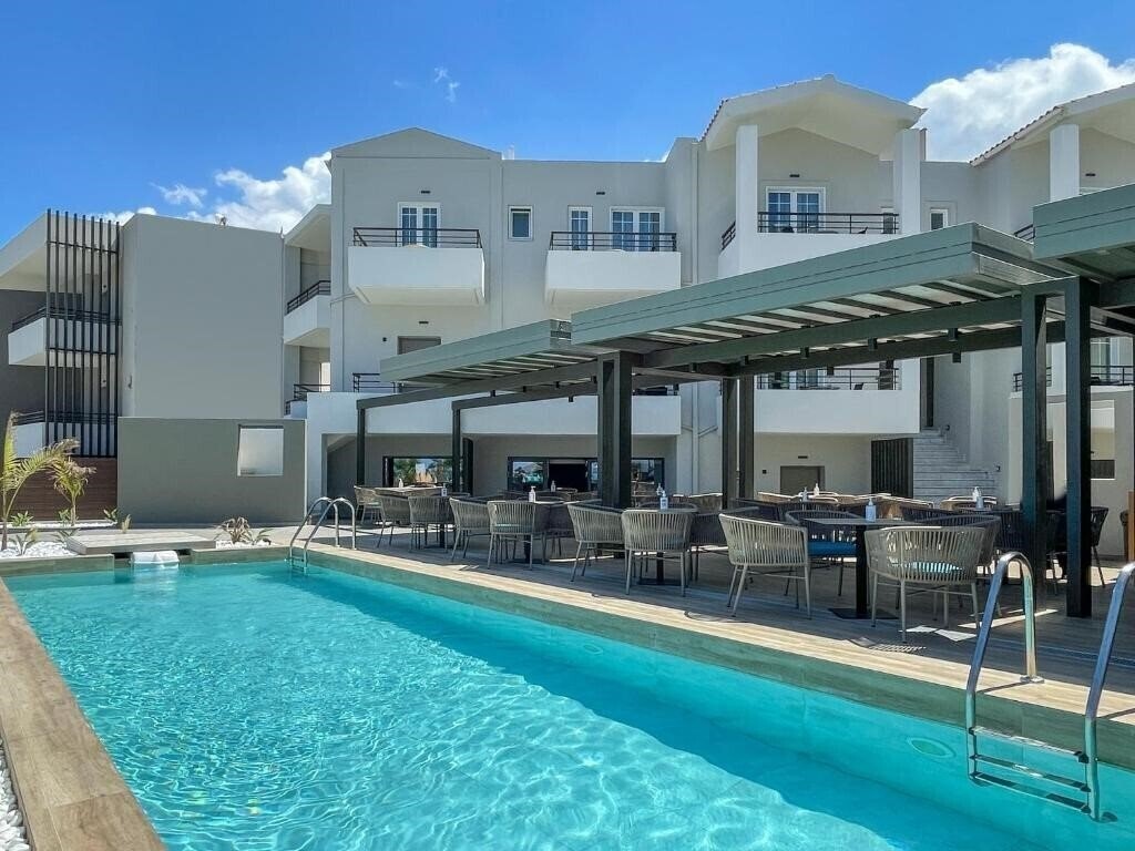 Отель Mare Blue & Suites 4*