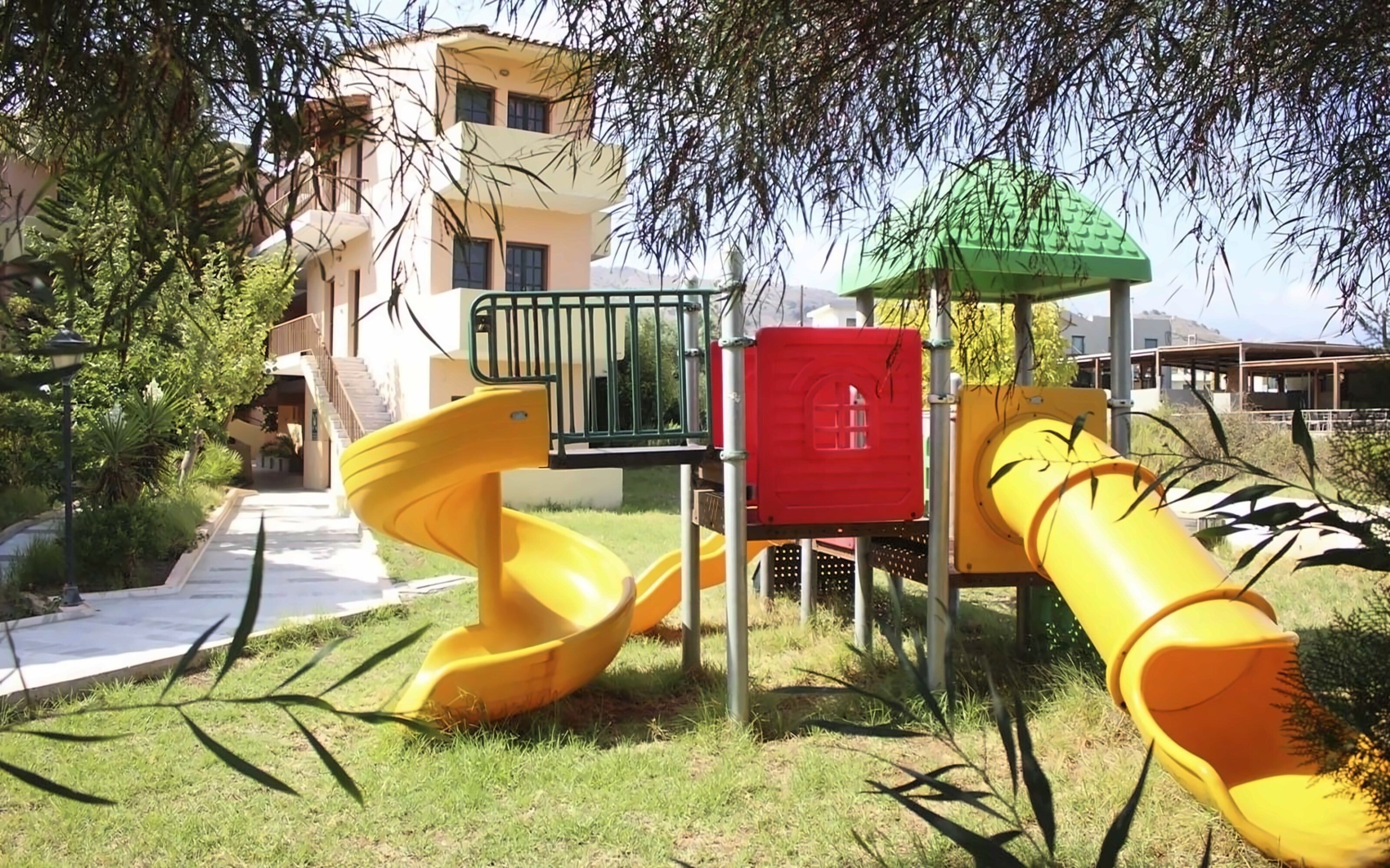 Панорама Montreal Hotel 3*