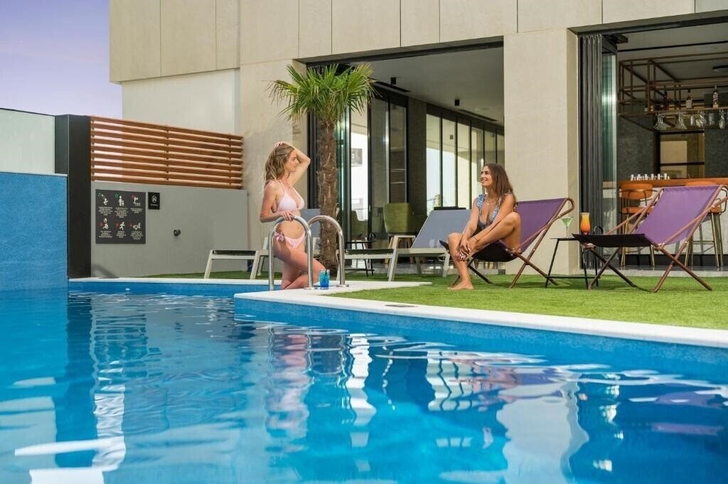 Панорама Hyperion City 4*