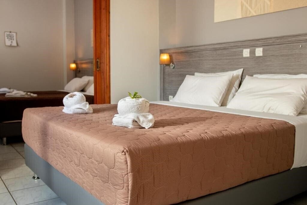 Готель Anna Katerina Apartments 3*